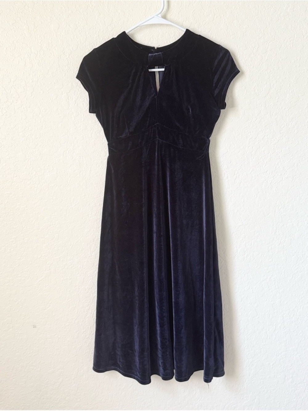Lindy Bop Black Velvet Midi Dress with Keyhole Detail